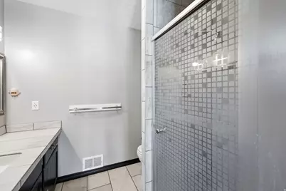 5625 S Crestwood Dr E, South Ogden, UT 84405 - Photo 17
