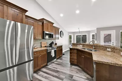 1809 E Kay Ln, South Weber, UT 84405 - Photo 13