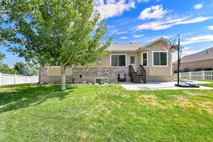 1809 E Kay Ln, South Weber, UT 84405 - Photo 37