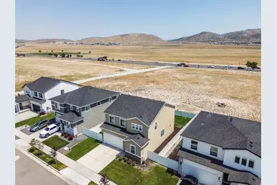 5528 Solo St N, Eagle Mountain, UT 84005 - Photo 41
