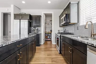 9416 S Lea Heather Way W, West Jordan, UT 84081 - Photo 7