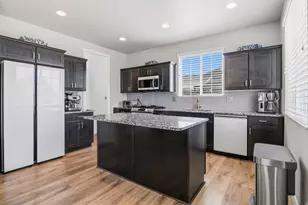 9416 S Lea Heather Way W, West Jordan, UT 84081 - Photo 3