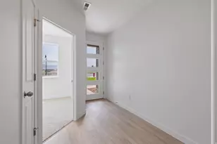 6789 W Heart Rock Ln S, Herriman, UT 84096 - Photo 3