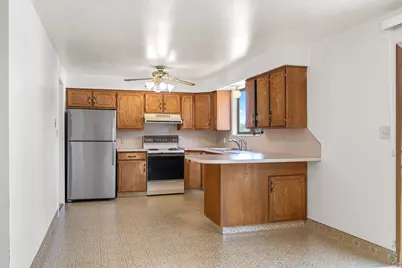1064 W 180 N, Orem, UT 84057 - Photo 11