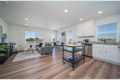 65 N Jordan River Way, Saratoga Springs, UT 84045 - Photo 11