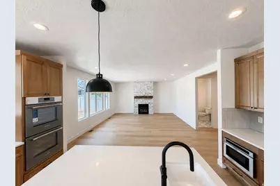 955 E 490 N #008, American Fork, UT 84003 - Photo 7