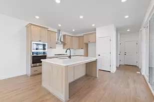 6637 W Mount Bristol Ln, Herriman, UT 84096 - Photo 7