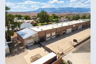195 W 500 N #6,7 WH, La Verkin, UT 84745 - Photo 19