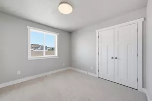 3375 E Baywater Dr, Eagle Mountain, UT 84005 - Photo 25