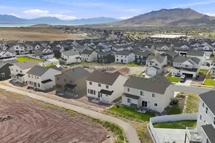 3375 E Baywater Dr, Eagle Mountain, UT 84005 - Photo 33