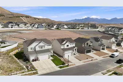 3375 E Baywater Dr #516, Eagle Mountain, UT 84005 - Photo 31