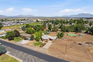 453 E 100 N, Salem, UT 84653 - Photo 35