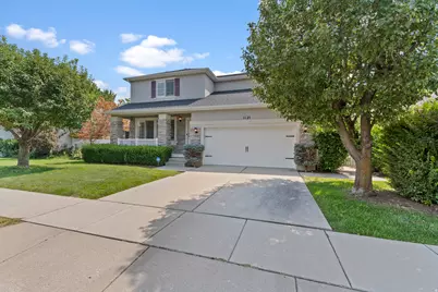 1121 Oakridge Park Dr, Farmington, UT 84025 - Photo 3