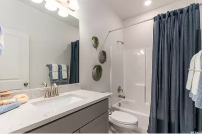 7275 N Evans Ranch Dr, Eagle Mountain, UT 84005 - Photo 13