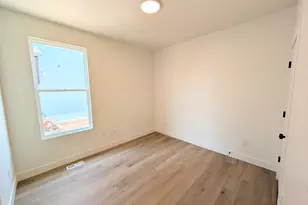 7028 W Lake Ave S, South Jordan, UT 84009 - Photo 7