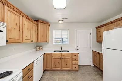 262 W 60 S, Hyde Park, UT 84318 - Photo 9