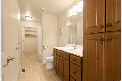 385 E 2280 N #D, North Logan, UT 84341 - Photo 25