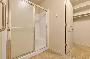 385 E 2280 N, North Logan, UT 84341 - Photo 17