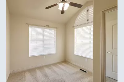 385 E 2280 N #D, North Logan, UT 84341 - Photo 19