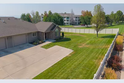 385 E 2280 N #D, North Logan, UT 84341 - Photo 37