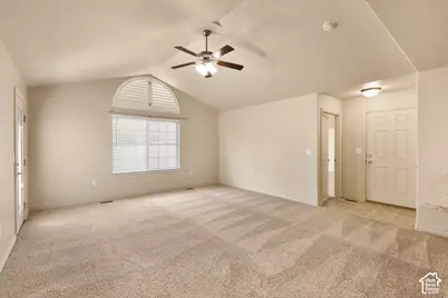 385 E 2280 N #D, North Logan, UT 84341 - Photo 5