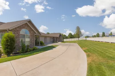 385 E 2280 N #D, North Logan, UT 84341 - Photo 35