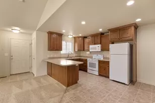 385 E 2280 N, North Logan, UT 84341 - Photo 15