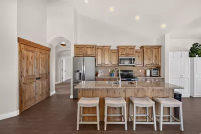 425 E Meadow Lark Ln, Elk Ridge, UT 84651 - Photo 1