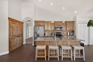 425 E Meadow Lark Ln, Elk Ridge, UT 84651 - Photo 1