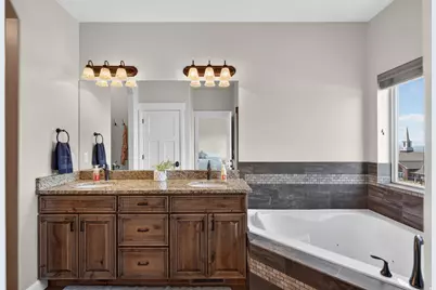 425 E Meadow Lark Ln, Elk Ridge, UT 84651 - Photo 23