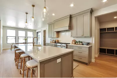 286 W Summerhill Ln, Centerville, UT 84014 - Photo 11
