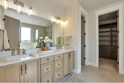 286 W Summerhill Ln, Centerville, UT 84014 - Photo 23