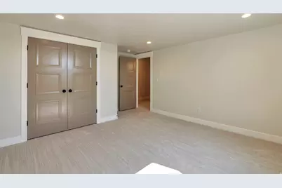 286 W Summerhill Ln, Centerville, UT 84014 - Photo 31