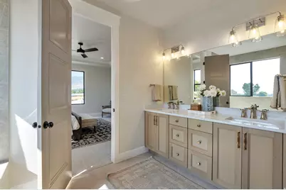 286 W Summerhill Ln, Centerville, UT 84014 - Photo 25