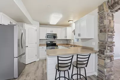 946 W 630 S #46, Pleasant Grove, UT 84062 - Photo 13