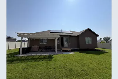 4443 N Butterfly Ln, Eagle Mountain, UT 84005 - Photo 7