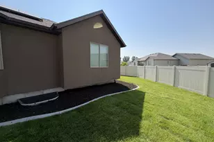 4443 N Butterfly Ln, Eagle Mountain, UT 84005 - Photo 29