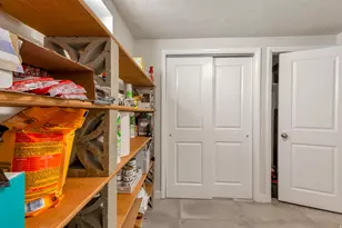 873 S 400 W, Bountiful, UT 84010 - Photo 27
