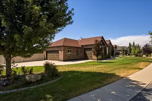 4028 Mountainbrook Way, Mountain Green, UT 84050 - Photo 9