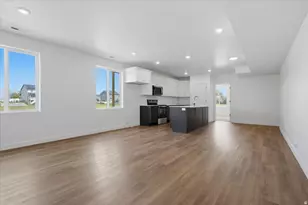 1566 E Livi Ln N, Saratoga Springs, UT 84045 - Photo 35