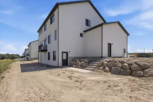 1566 E Livi Ln N, Saratoga Springs, UT 84045 - Photo 33