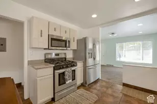 7391 S Elm St, Midvale, UT 84047 - Photo 9