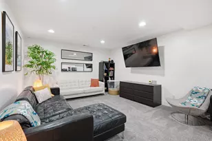 2235 E Woodchuck Way, Sandy, UT 84093 - Photo 29