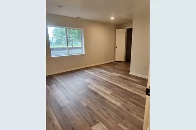 5914 Valley Point Dr, West Valley, UT 84128 - Photo 13