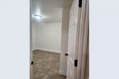 5914 Valley Point Dr, West Valley, UT 84128 - Photo 11