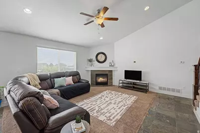 632 N Badger, Saratoga Springs, UT 84045 - Photo 3