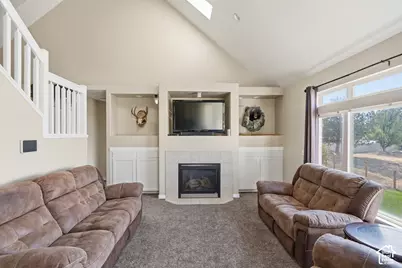 395 Premier Ln, Grantsville, UT 84029 - Photo 25