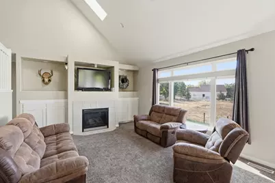 395 Premier Ln, Grantsville, UT 84029 - Photo 25