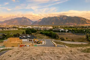 1096 W Kings Landing Ct, South Jordan, UT 84095 - Photo 3