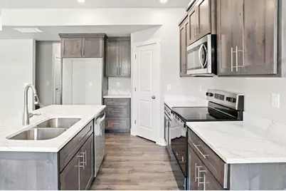 813 S 270 E #3, Smithfield, UT 84335 - Photo 5